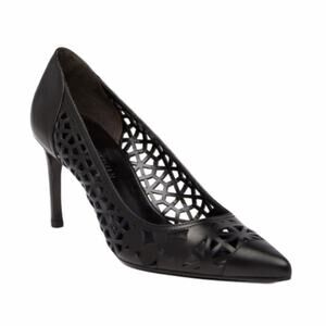 Stuart Weitzman The Cutin Pointy Toe Black Laser Cutout Classic Pumps Size 7